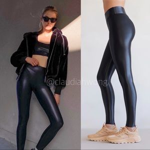 CARBON38 Takara Shine Regular Rise Full Length Leggings in Black